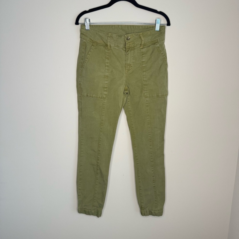 CAbi Olive Green Utility Jogger Pants Women’s Size 4 Lyocell Cotton 🌹
